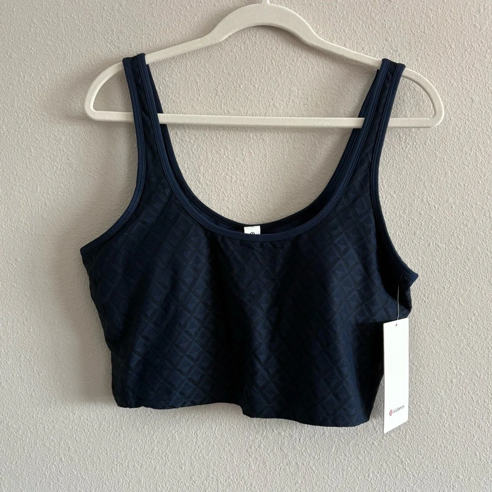 NWT Lululemon Textured Mesh Tennis Tank Top Cropped Women’s XL Club Blue